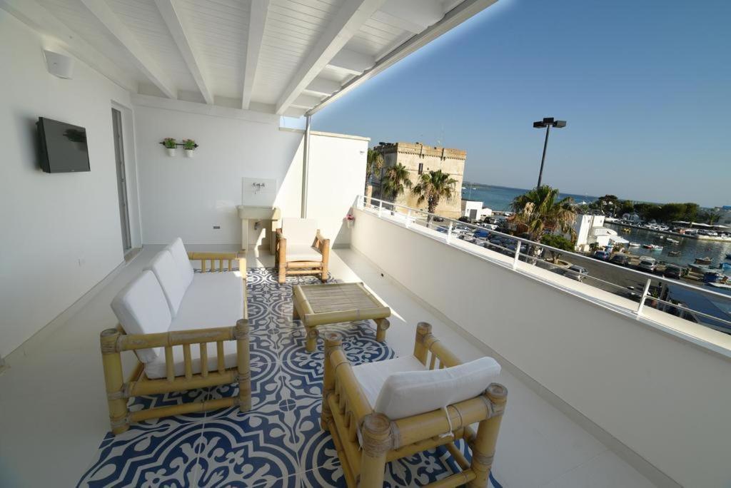 Latino Rent Room B&B Vista Mare ปอร์โตเชซาเรโอ ภายนอก รูปภาพ