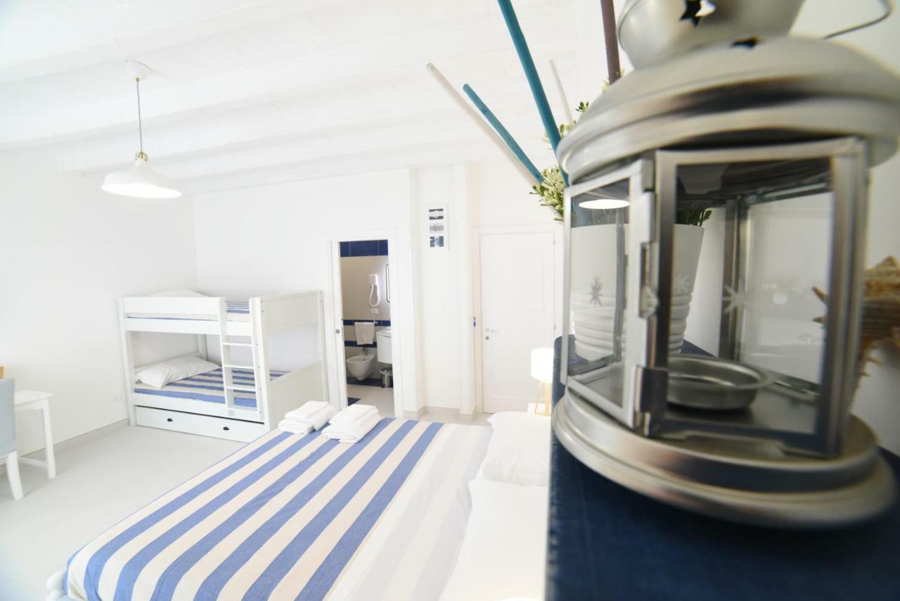 Latino Rent Room B&B Vista Mare ปอร์โตเชซาเรโอ ภายนอก รูปภาพ