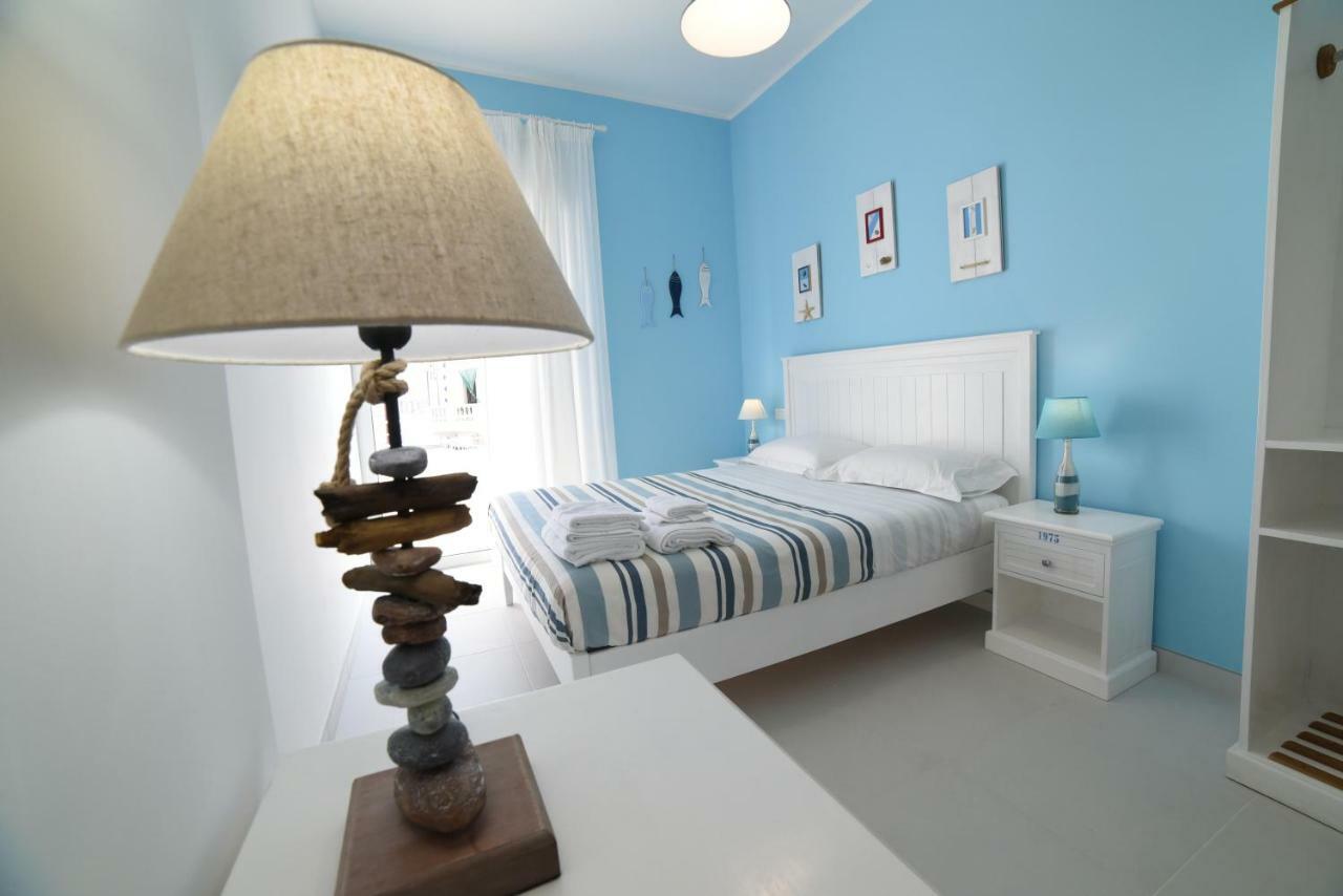 Latino Rent Room B&B Vista Mare ปอร์โตเชซาเรโอ ภายนอก รูปภาพ