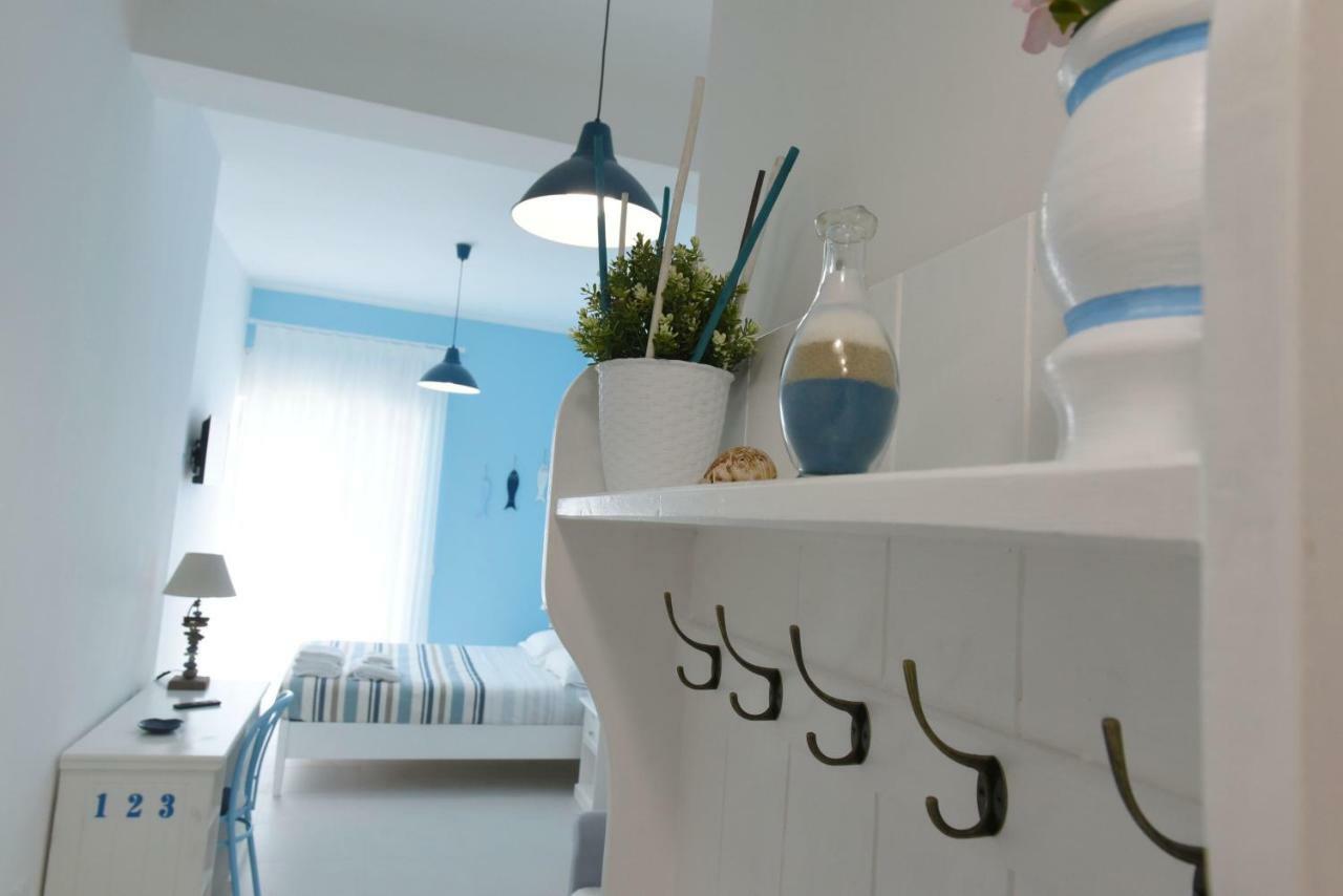 Latino Rent Room B&B Vista Mare ปอร์โตเชซาเรโอ ภายนอก รูปภาพ