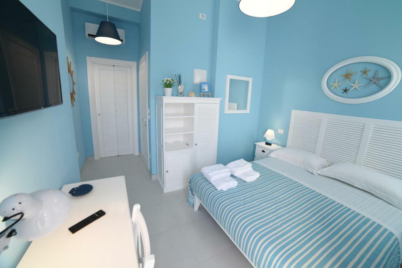 Latino Rent Room B&B Vista Mare ปอร์โตเชซาเรโอ ภายนอก รูปภาพ