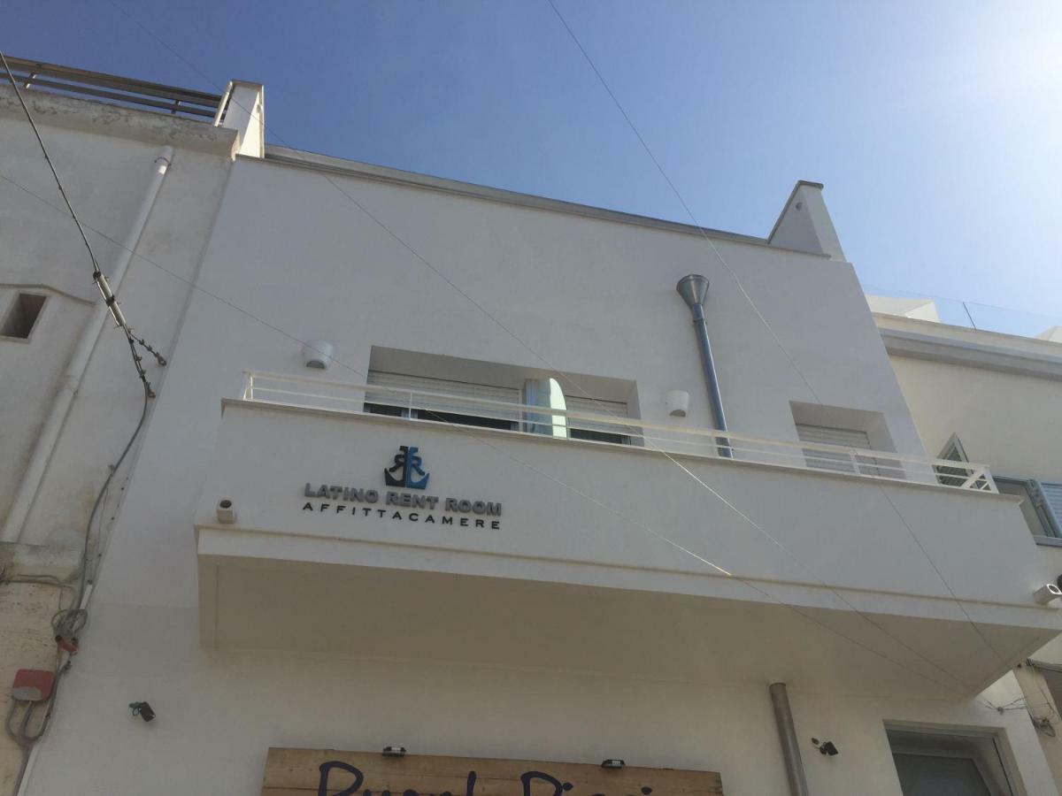 Latino Rent Room B&B Vista Mare ปอร์โตเชซาเรโอ ภายนอก รูปภาพ