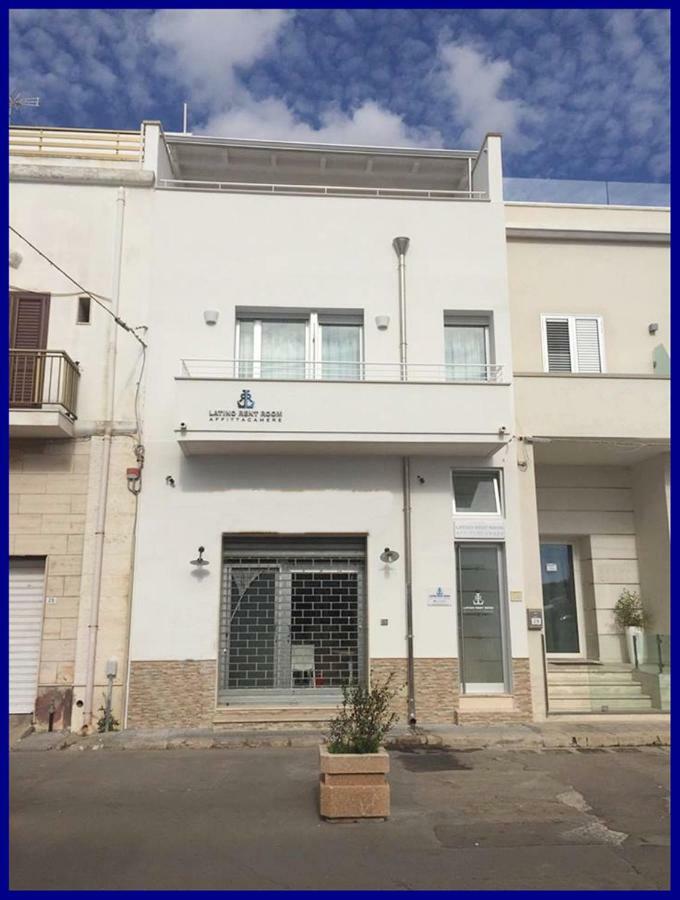 Latino Rent Room B&B Vista Mare ปอร์โตเชซาเรโอ ภายนอก รูปภาพ