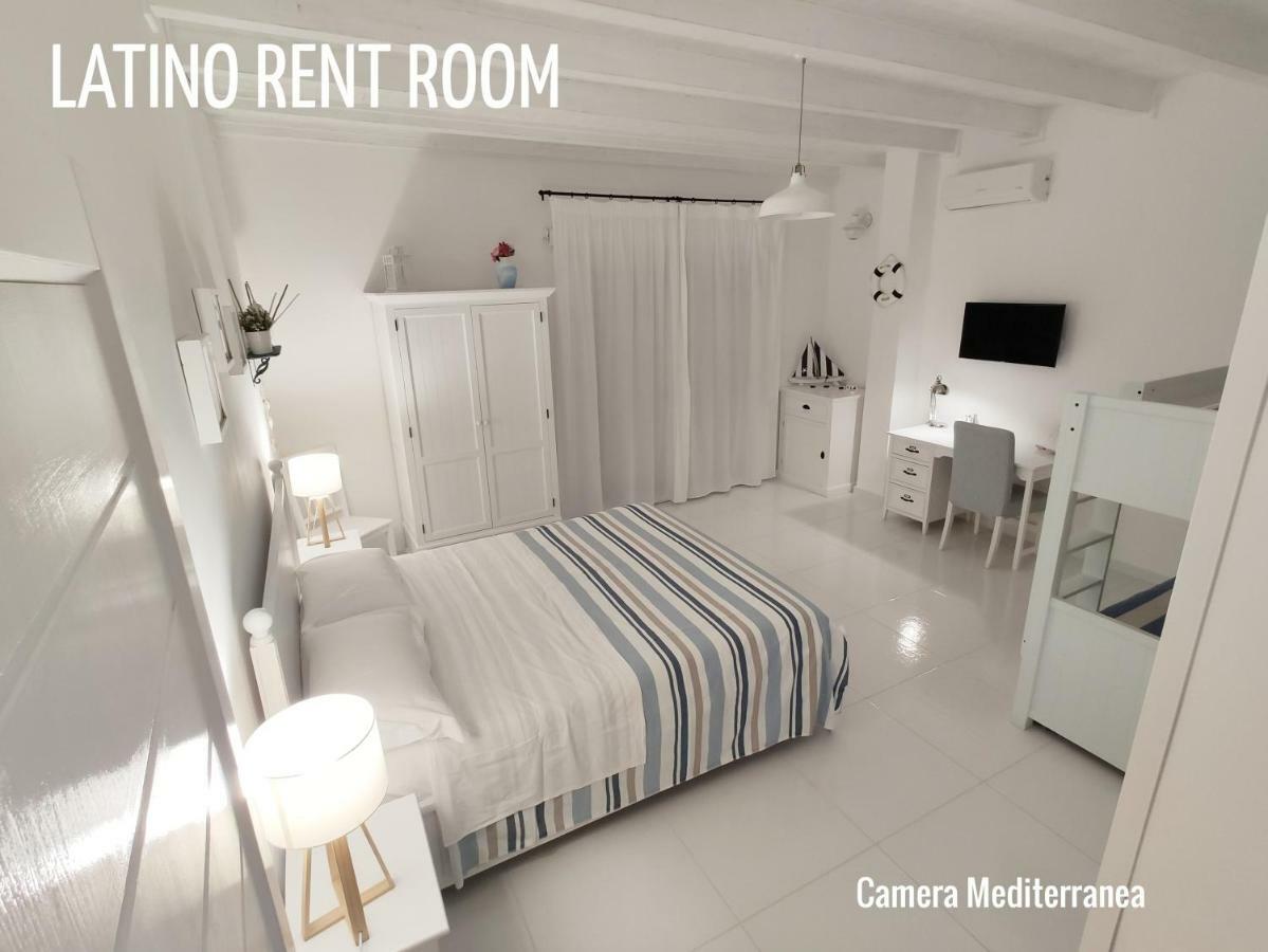 Latino Rent Room B&B Vista Mare ปอร์โตเชซาเรโอ ภายนอก รูปภาพ