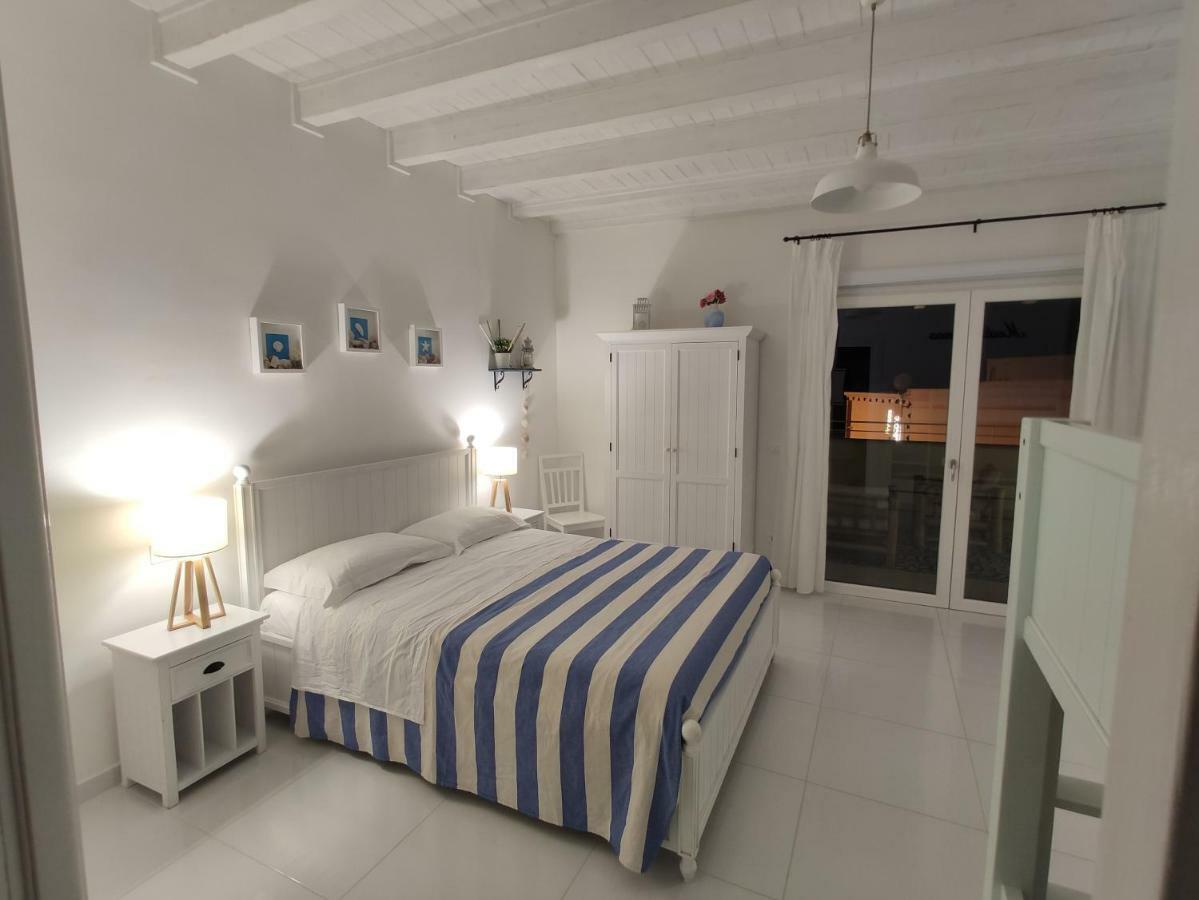 Latino Rent Room B&B Vista Mare ปอร์โตเชซาเรโอ ภายนอก รูปภาพ